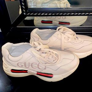 Like new worn once Gucci sneakers. Size size 44